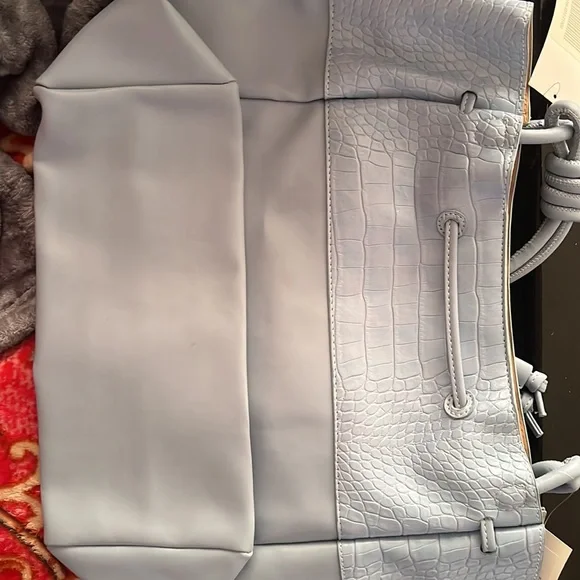 Light Blue - Picture 2 of 6